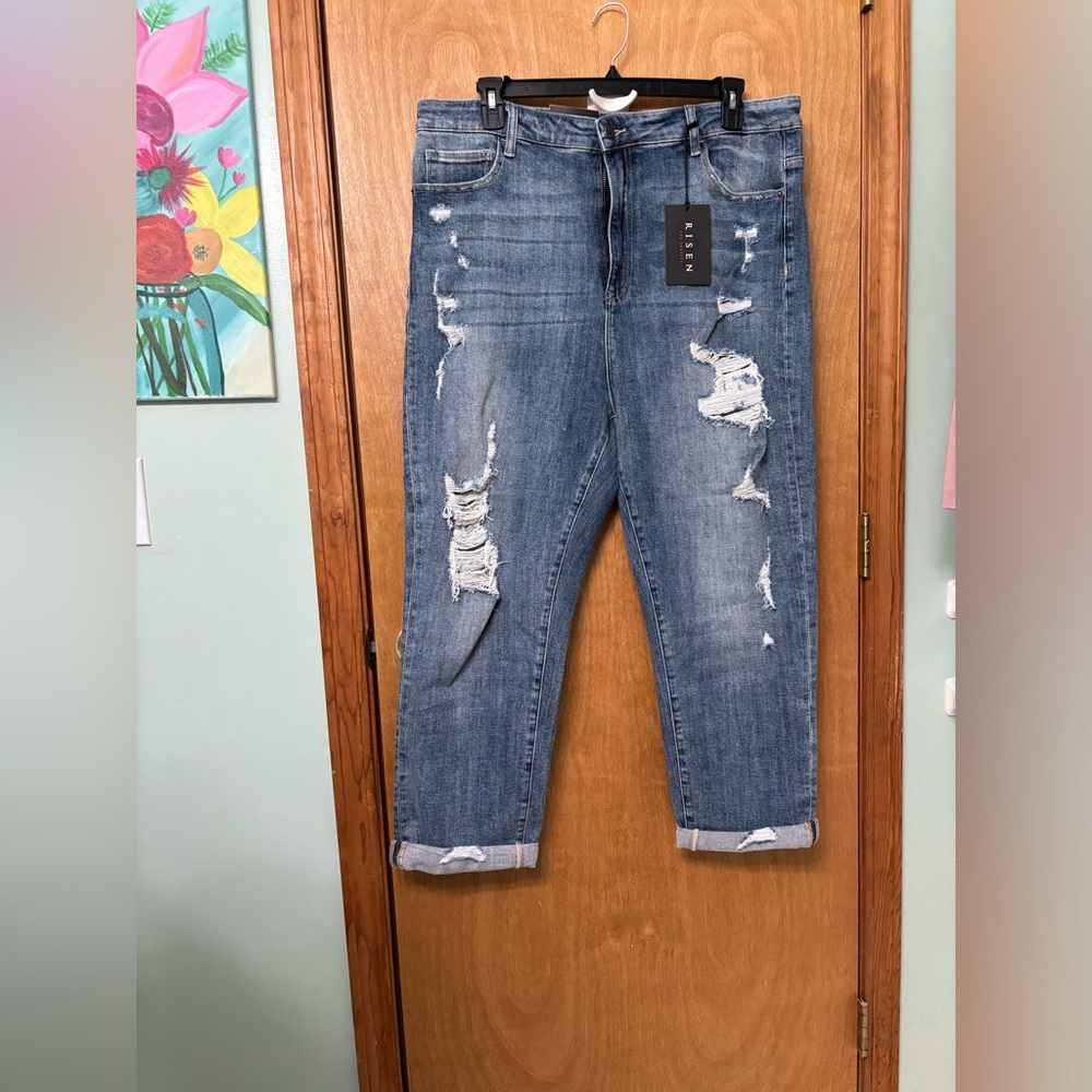 Risen size 3xl high rise distressed girlfriend skinny jean NWT